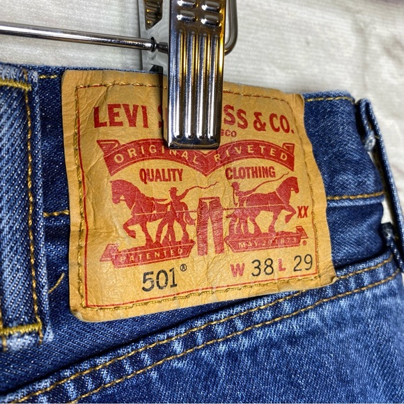 Levi Strauss - Men’s 501 button down Dark Blue Jeans - 38x29 - Picture 5 of 10